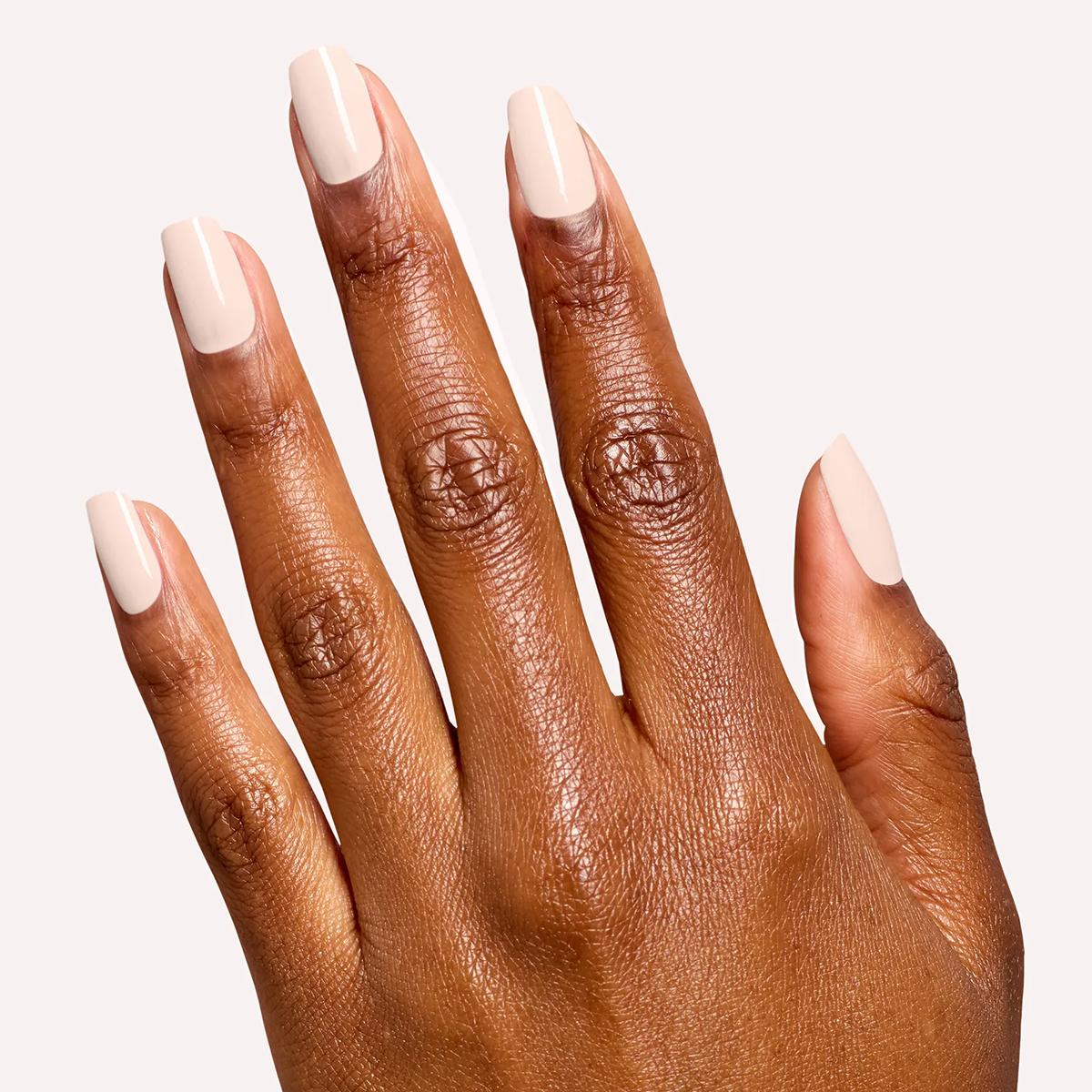 OPI Infinite Shine ISL226 I'm the Bossa Nova Now 15ml Hand