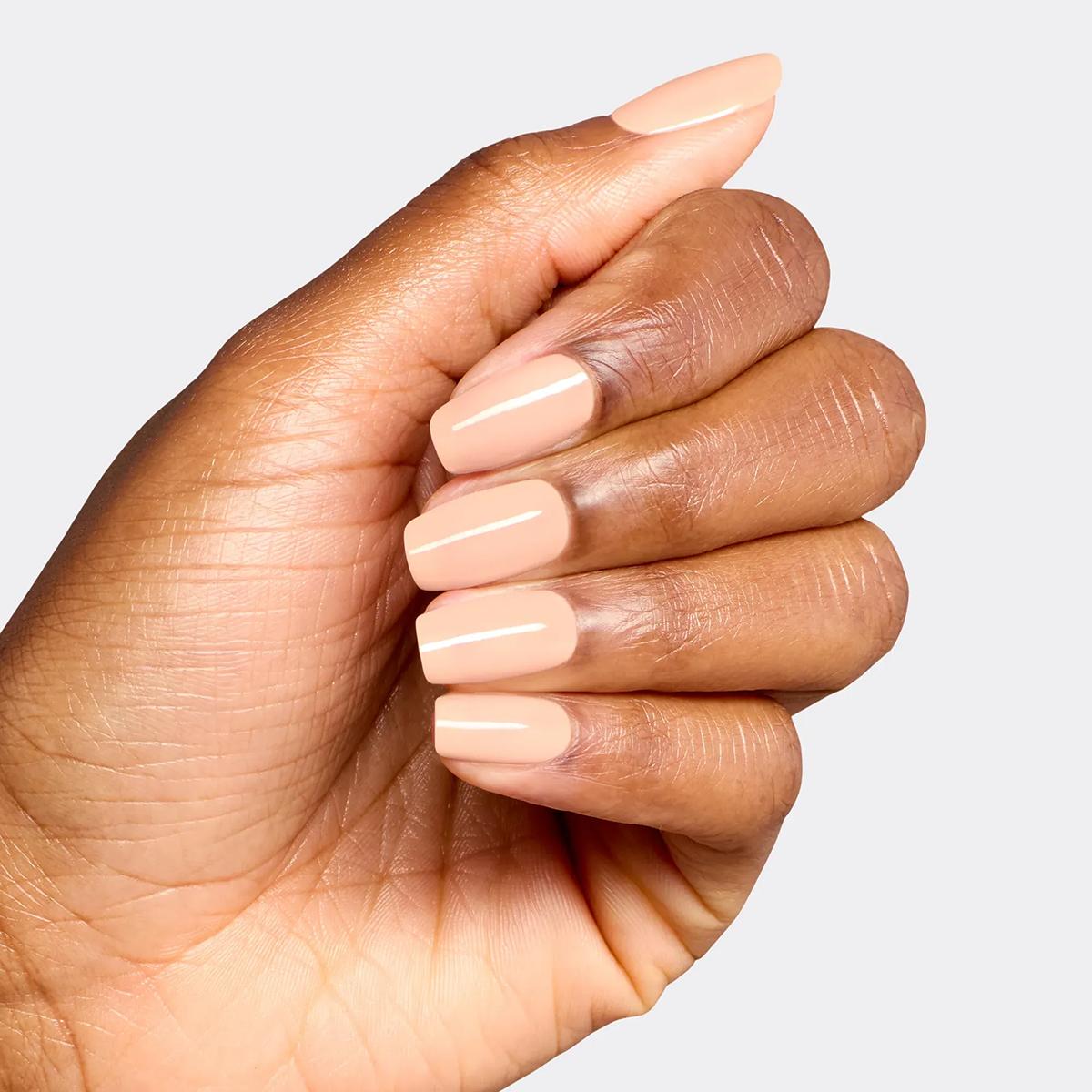 OPI GCF038 Suzi Take a Vow 15ml Hand